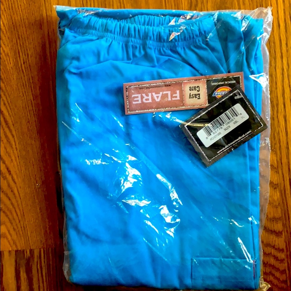 Scrub pants XL turquoise dickies flare unopened